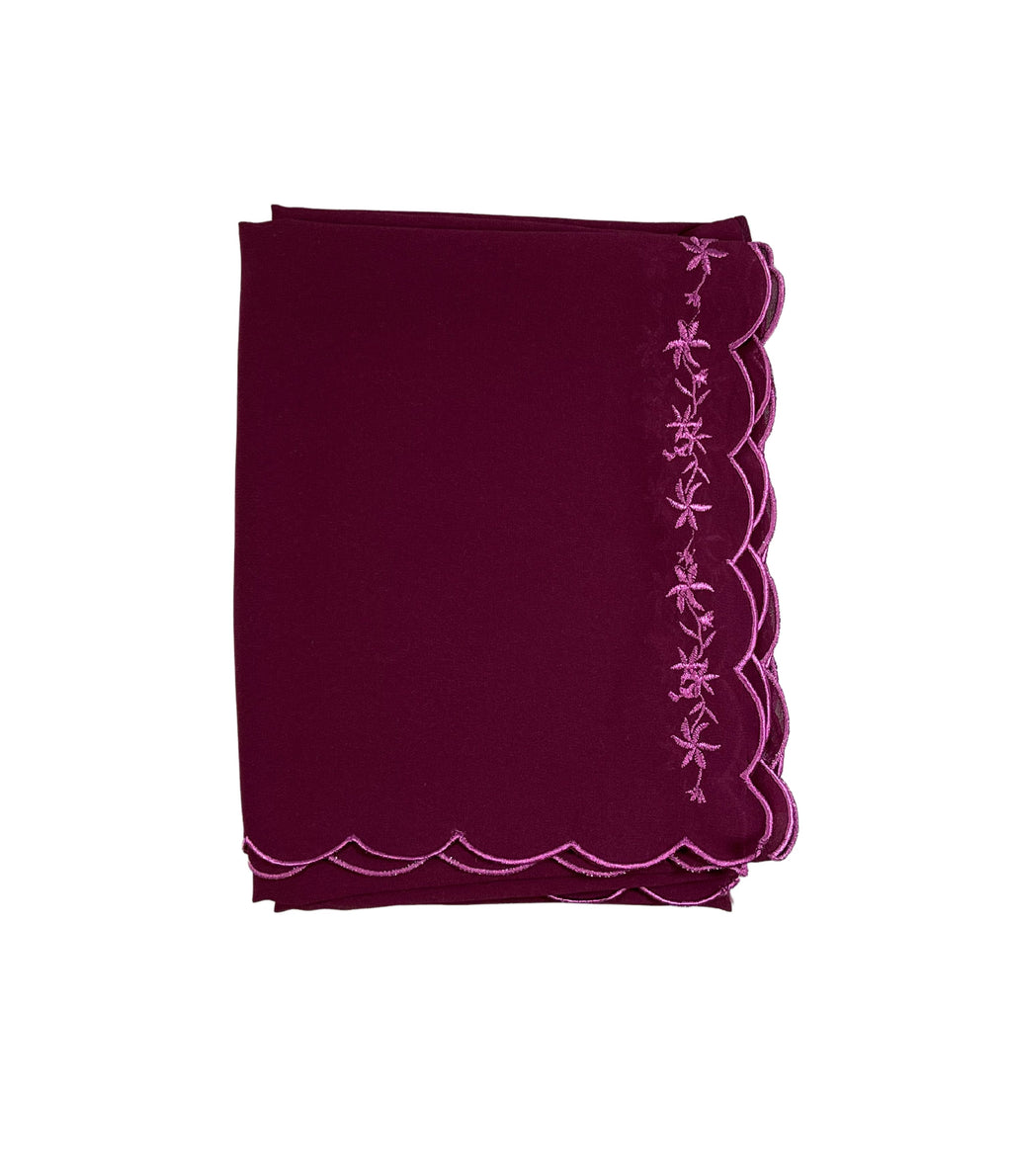 Lakar Sulam in Maroon