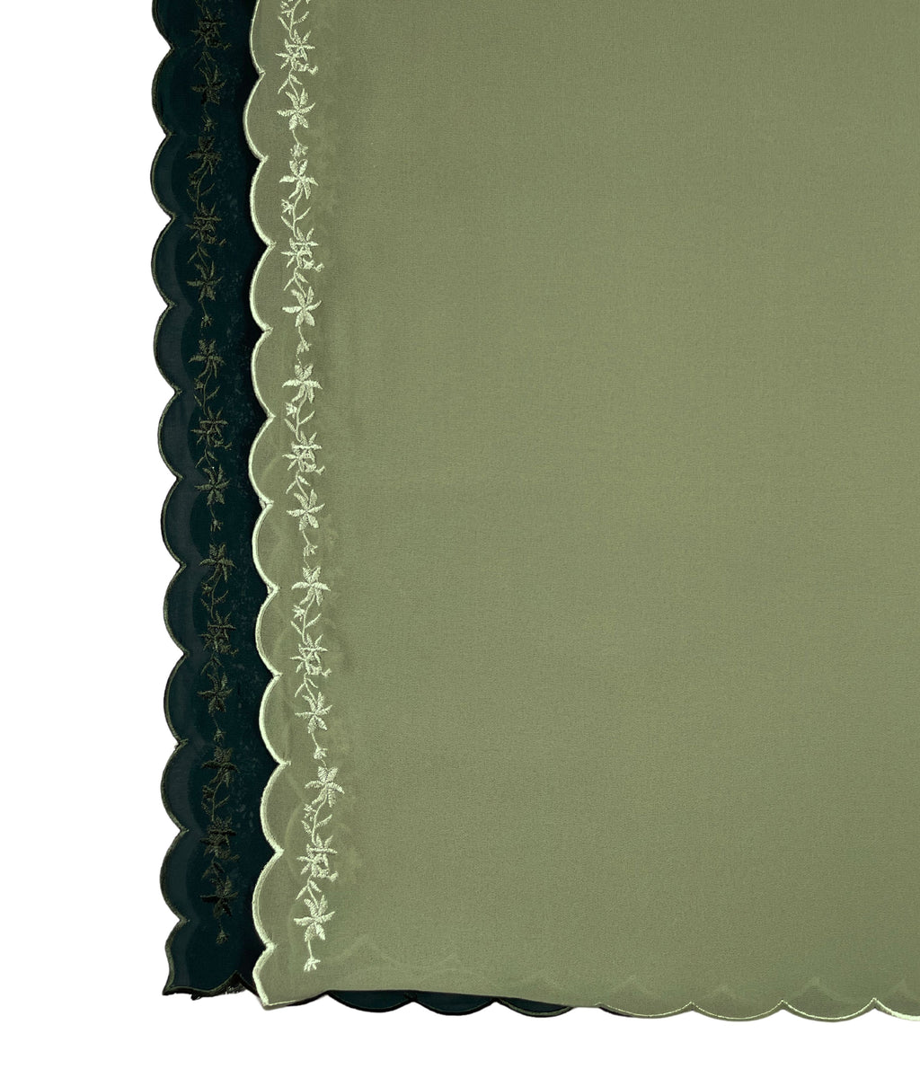 Lakar Sulam in Dark Green