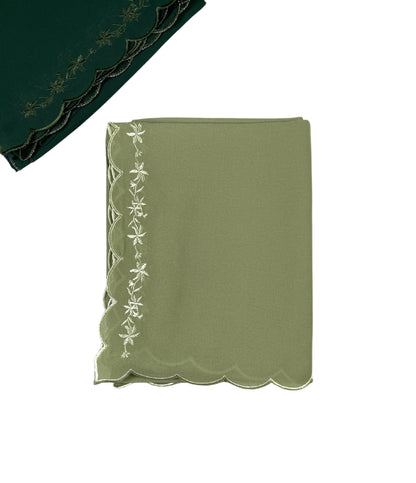 Lakar Sulam in Light Green